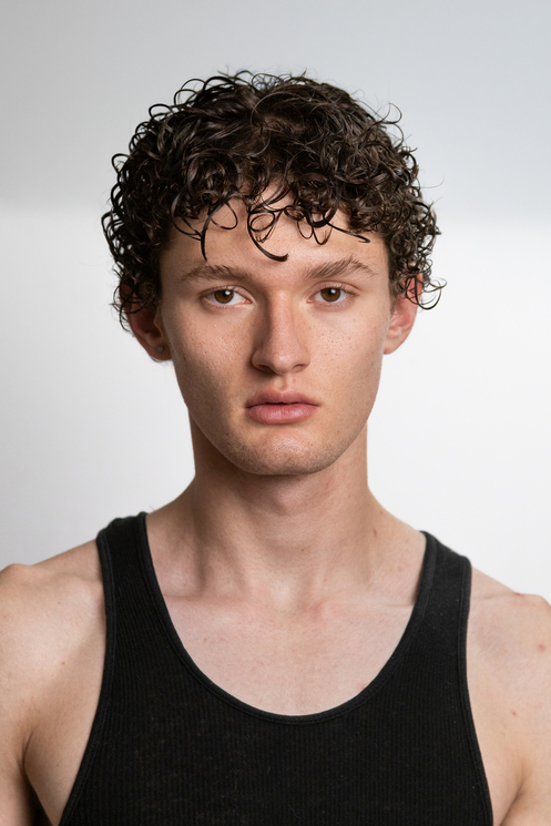 model profile picture
