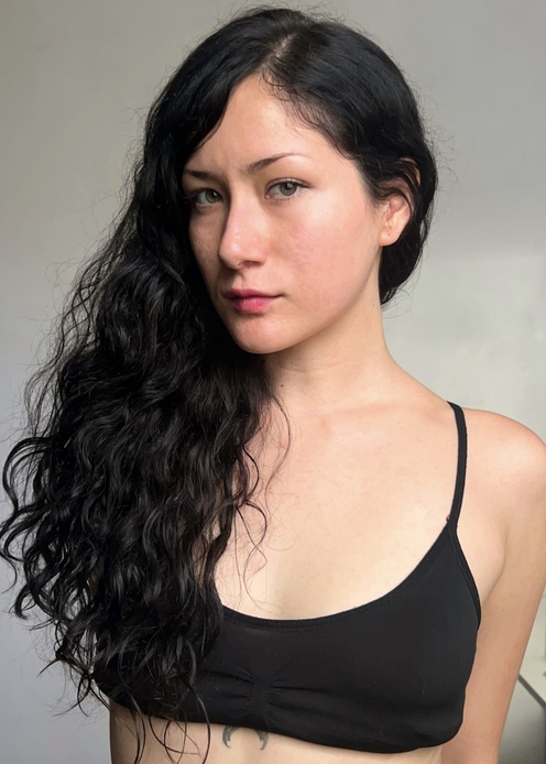 model profile picture