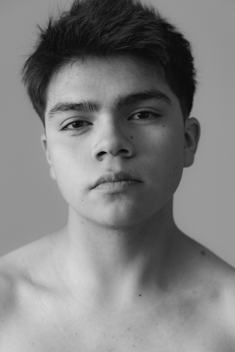 model profile picture