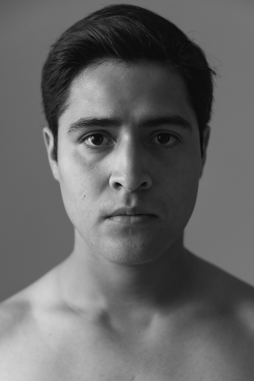 model profile picture