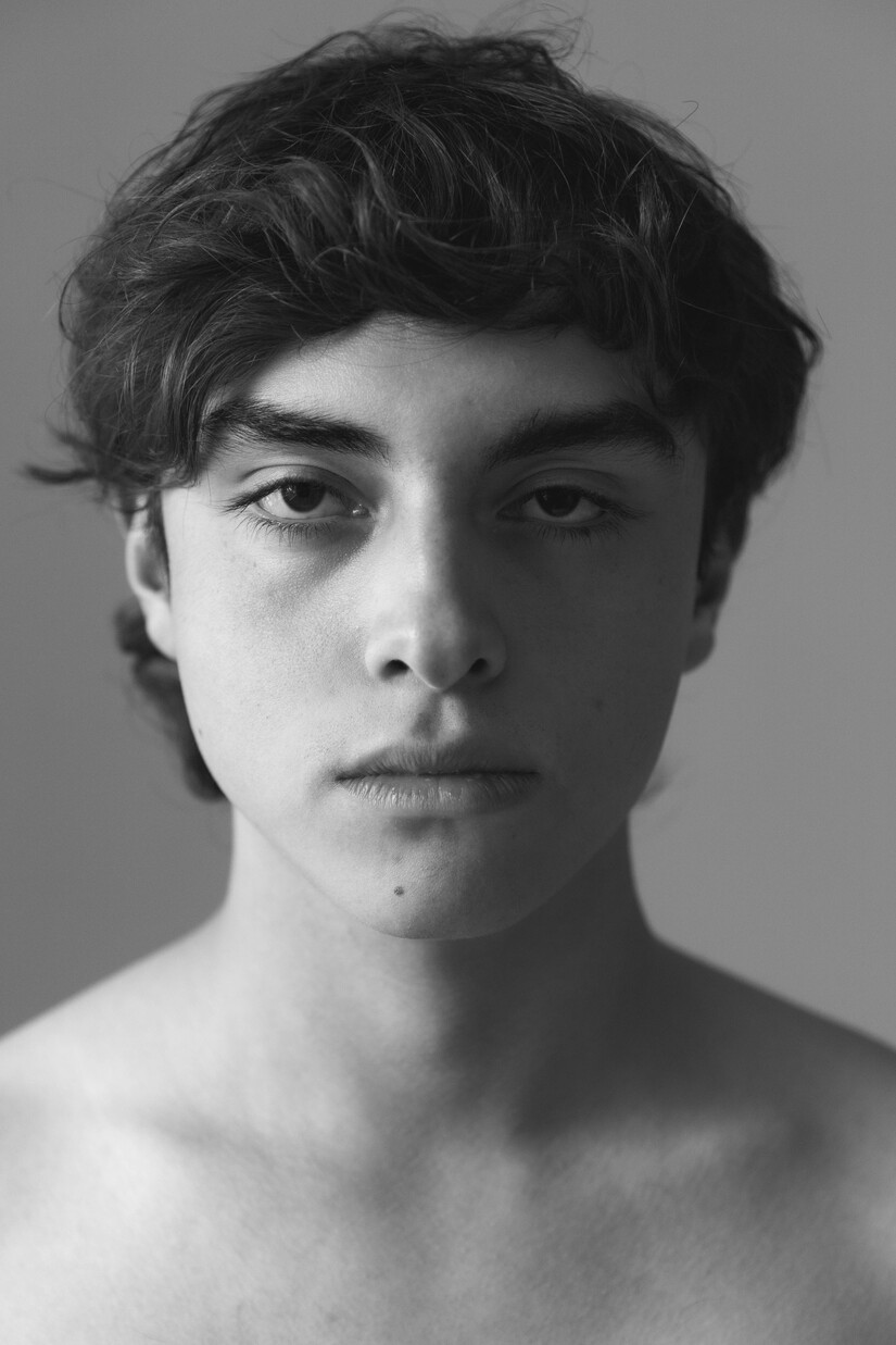 model profile picture