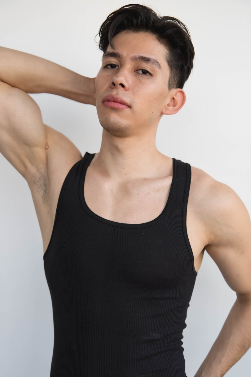 model profile picture