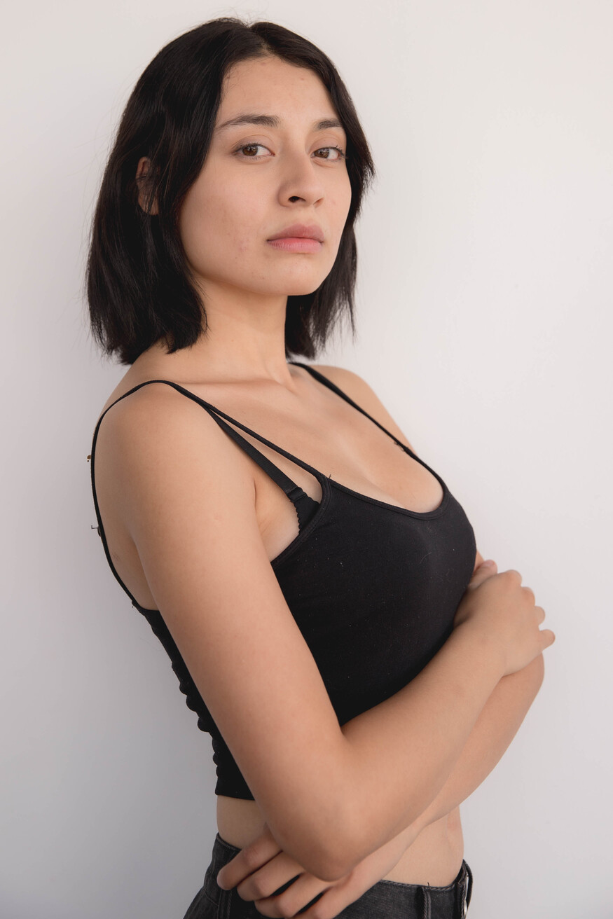 model profile picture