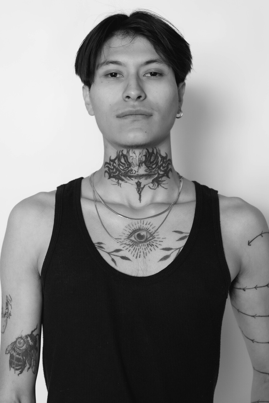 model profile picture