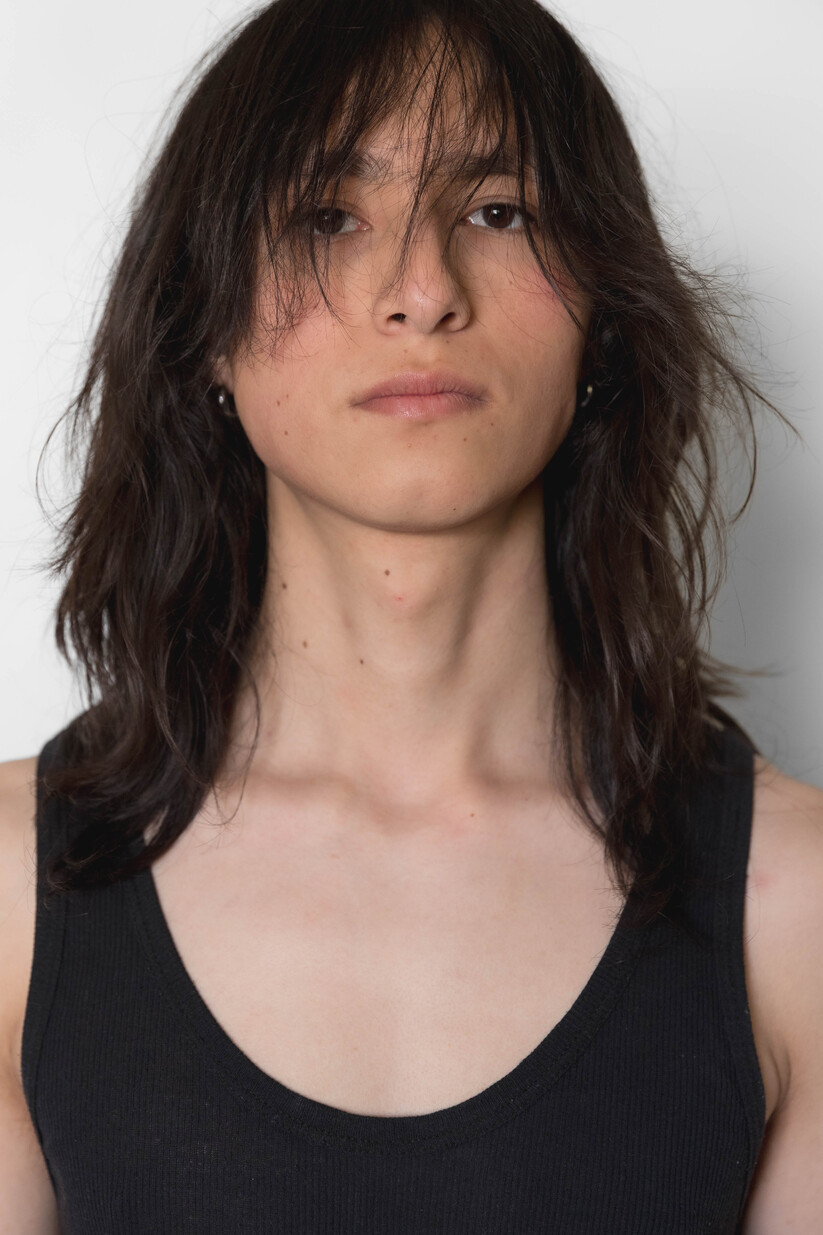 model profile picture
