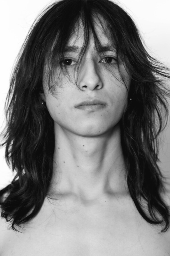 model profile picture