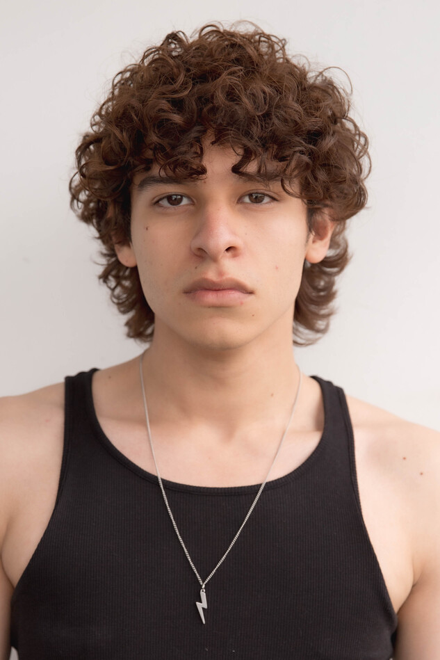 model profile picture