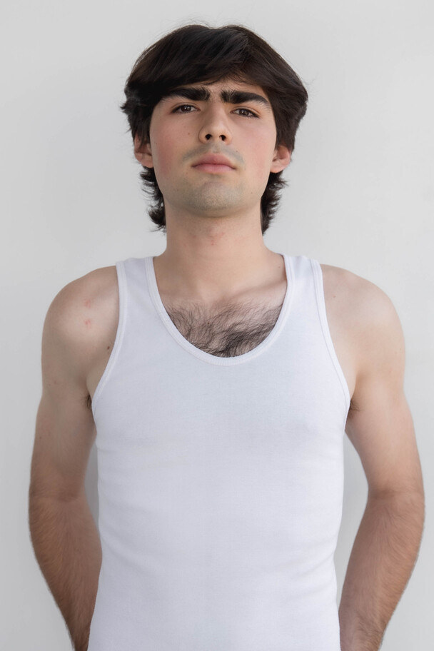 model profile picture