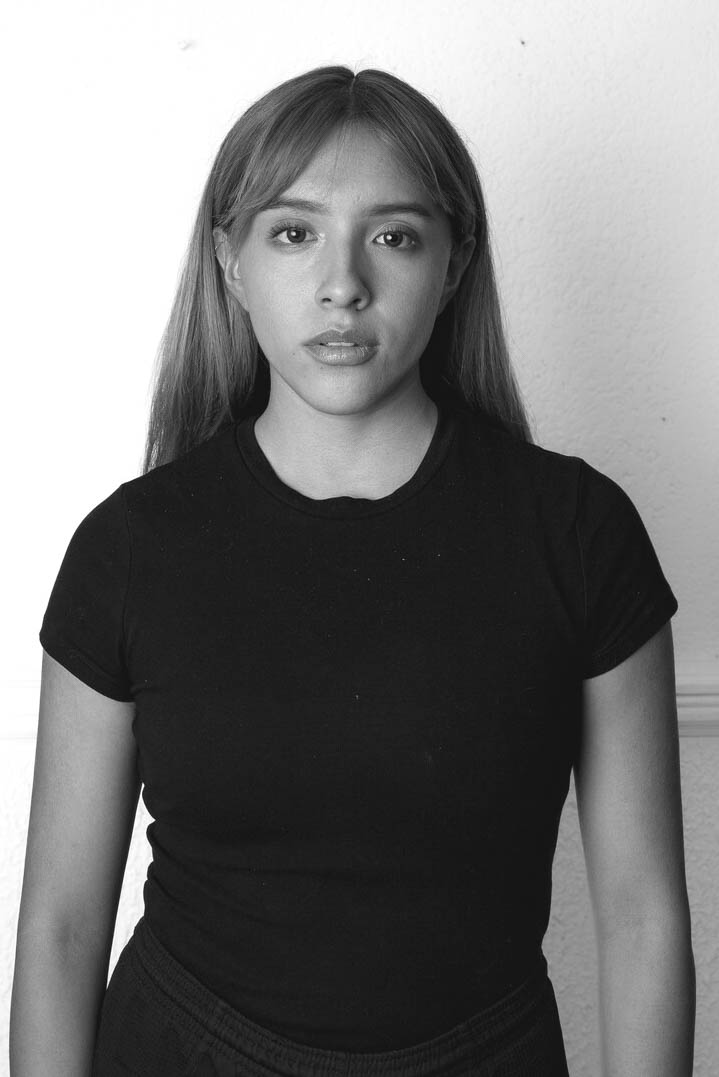 model profile picture